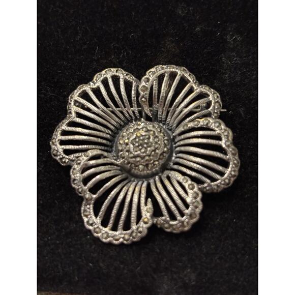 Sterling Silver DBJ Dee Berkeley 1.5” Flower Pendant Brooch Sparkle 925 12.16g - Picture 1 of 6